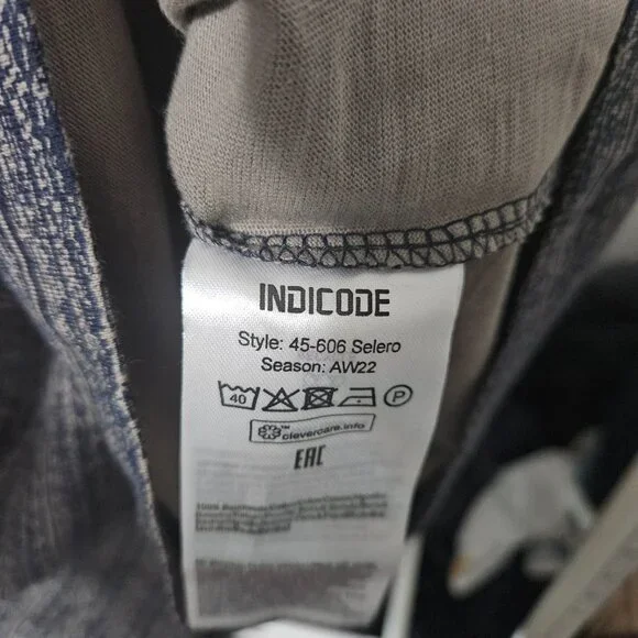 Indigo - Picture 3 of 3